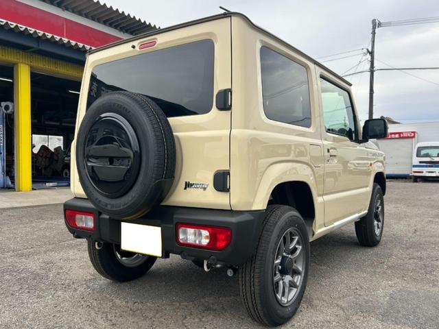 ジムニー ＸＣ　Ｒ７．１０登録車　未使用　４ＷＤ　シフォンアイボリーメタリック／ブラック２トーンルーフ　カロッツェリアナビ７インチ　バックカメラ（9枚目）