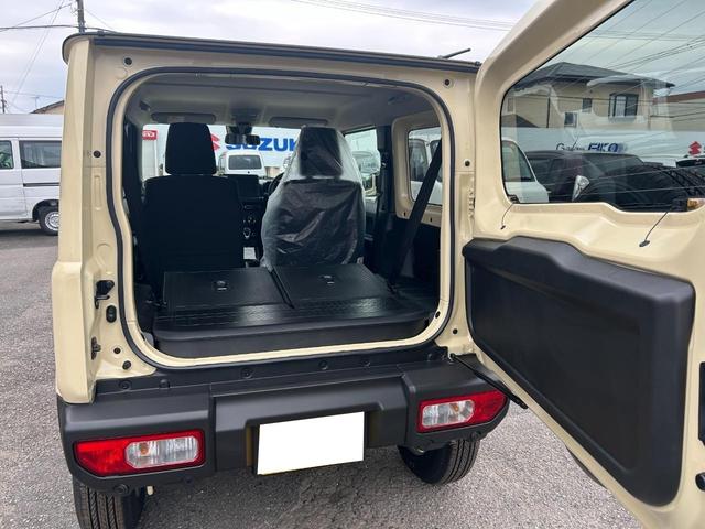 ジムニー ＸＣ　Ｒ７．１０登録車　未使用　４ＷＤ　シフォンアイボリーメタリック／ブラック２トーンルーフ　カロッツェリアナビ７インチ　バックカメラ（11枚目）