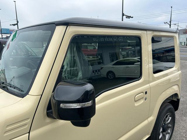 ジムニー ＸＣ　Ｒ７．１０登録車　未使用　４ＷＤ　シフォンアイボリーメタリック／ブラック２トーンルーフ　カロッツェリアナビ７インチ　バックカメラ（12枚目）