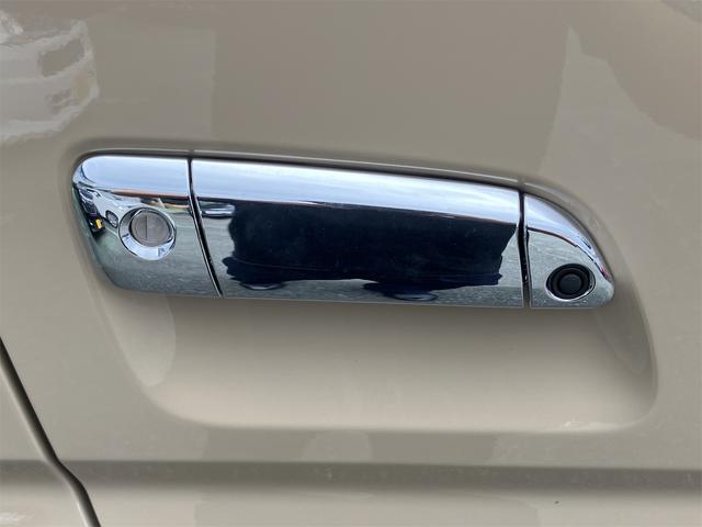 ハイエースバン 4WD バックカメラ フロントカメラ クリアランスソナー レーンアシスト 衝突被害軽減システム 両側電動スライドドア オートマチックハイビーム オートライト スマートキー 電動格納ミラー CVT(25枚目)