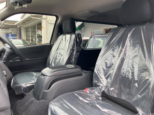 ハイエースバン 4WD バックカメラ フロントカメラ クリアランスソナー レーンアシスト 衝突被害軽減システム 両側電動スライドドア オートマチックハイビーム オートライト スマートキー 電動格納ミラー CVT(49枚目)