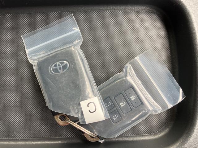 ハイエースバン 4WD バックカメラ フロントカメラ クリアランスソナー レーンアシスト 衝突被害軽減システム 両側電動スライドドア オートマチックハイビーム オートライト スマートキー 電動格納ミラー CVT(61枚目)