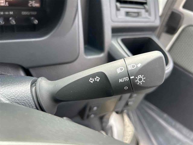 タウンエースバン ＧＬ　クリアランスソナー　衝突被害軽減システム　両側スライドドア　オートライト　アイドリングストップ　ＡＴ　ＥＳＣ　エアコン　パワーステアリング　パワーウィンドウ（6枚目）