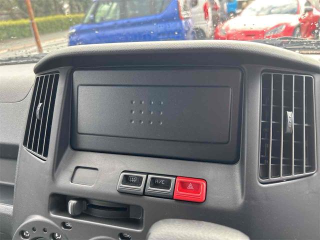 タウンエースバン ＧＬ　クリアランスソナー　衝突被害軽減システム　両側スライドドア　オートライト　アイドリングストップ　ＡＴ　ＥＳＣ　エアコン　パワーステアリング　パワーウィンドウ（10枚目）