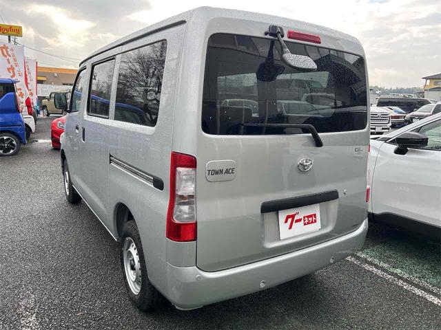 タウンエースバン ＧＬ　クリアランスソナー　衝突被害軽減システム　両側スライドドア　オートライト　アイドリングストップ　ＡＴ　ＥＳＣ　エアコン　パワーステアリング　パワーウィンドウ（16枚目）