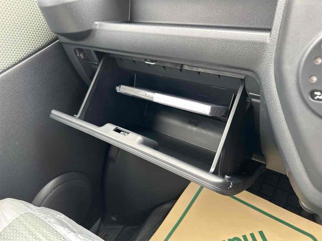 タウンエースバン ＧＬ　クリアランスソナー　衝突被害軽減システム　両側スライドドア　オートライト　アイドリングストップ　ＡＴ　ＥＳＣ　エアコン　パワーステアリング　パワーウィンドウ（39枚目）