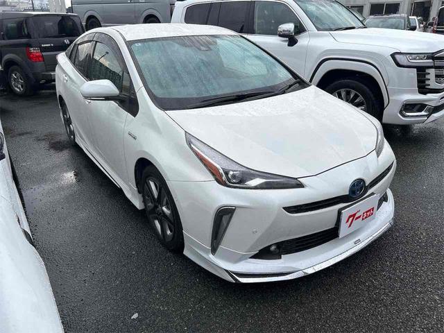 プリウス Ａツーリングセレクション　ドライブレコーダー　ＥＴＣ　クリアランスソナー　レーンアシスト　オートクルーズコントロール　パークアシスト　衝突被害軽減システム　バックカメラ　ナビ　ＴＶ　アルミホイール　オートマチックハイビーム（14枚目）