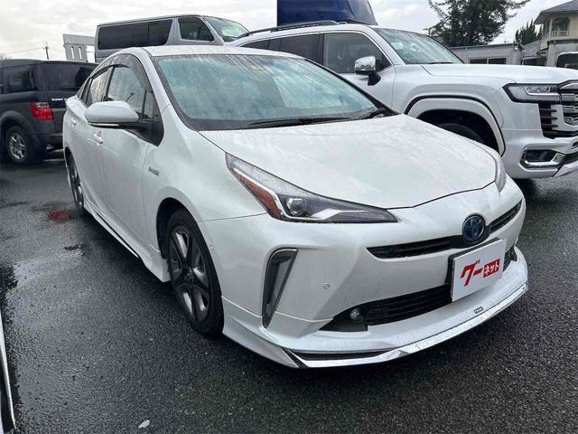 プリウス Ａツーリングセレクション　ドライブレコーダー　ＥＴＣ　クリアランスソナー　レーンアシスト　オートクルーズコントロール　パークアシスト　衝突被害軽減システム　バックカメラ　ナビ　ＴＶ　アルミホイール　オートマチックハイビーム（21枚目）