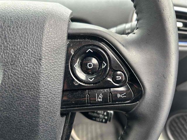 プリウス Ａツーリングセレクション　ドライブレコーダー　ＥＴＣ　クリアランスソナー　レーンアシスト　オートクルーズコントロール　パークアシスト　衝突被害軽減システム　バックカメラ　ナビ　ＴＶ　アルミホイール　オートマチックハイビーム（53枚目）