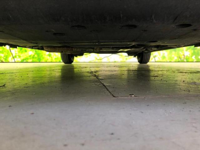 フィット １３Ｇ・Ｆパッケージ　保証書／純正　ＨＤＤナビ／Ｂｌｕｅｔｏｏｔｈ接続／ＥＴＣ／ＥＢＤ付ＡＢＳ／横滑り防止装置／アイドリングストップ／バックモニター／エアバッグ　運転席／エアバッグ　助手席／パワーウインドウ　バックカメラ（41枚目）