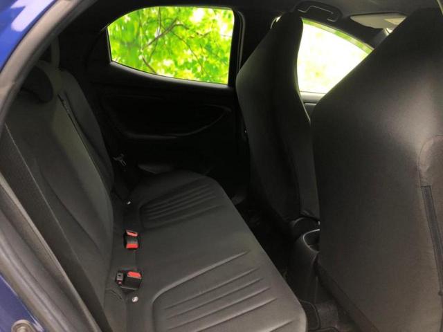 ヤリス Ｘ　新品タイヤ／保証書／ディスプレイオーディオ／衝突安全装置／車線逸脱防止支援システム／ドライブレコーダー　前後／ヘッドランプ　ＨＩＤ／Ｂｌｕｅｔｏｏｔｈ接続／ＥＢＤ付ＡＢＳ／横滑り防止装置　バックカメラ（5枚目）