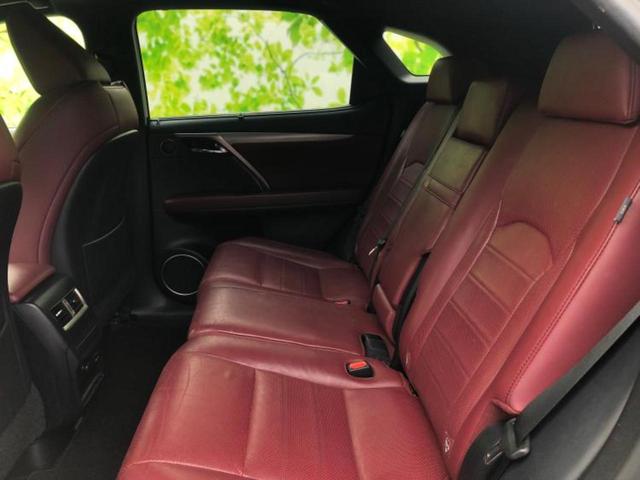 ＲＸ ＲＸ４５０ｈ　Ｆスポーツ　新品タイヤ／サンルーフ／純正　ＳＤナビ／衝突安全装置／シートヒーター／パノラミックビューモニター／車線逸脱防止支援システム／シート　フルレザー／電動バックドア／ヘッドランプ　ＬＥＤ　革シート（7枚目）