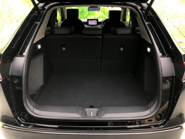 ヴェゼル ｅＨＥＶ　Ｚ　新品タイヤ／純正エアロ／社外　８インチ　ＳＤナビ／ホンダセンシング／シートヒーター／車線逸脱防止支援システム／シート　ハーフレザー／電動バックドア／ヘッドランプ　ＬＥＤ／Ｂｌｕｅｔｏｏｔｈ接続　ＥＴＣ（8枚目）