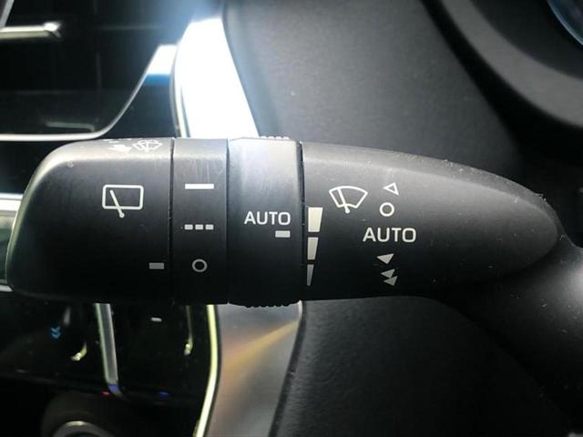 ハリアーハイブリッド Zレザーパッケージ 新品タイヤ/JBL/ディスプレイオーディオ+ナビ11インチ/デジタルインナーミラー/衝突安全装置/シートヒーター 前席/車線逸脱防止支援システム/シート フルレザー 革シート 衝突被害軽減システム(17枚目)