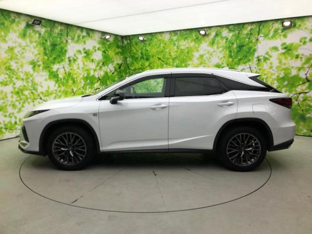 RX RX300Fスポーツ パノラマルーフ/保証書/純正 ナビ/プリクラッシュセーフティ/シートヒーター/パノラミックビューモニター/車線逸脱防止支援システム/シート 合皮/電動バックドア/ドライブレコーダー 前後 サンルーフ(2枚目)