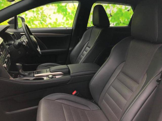 RX RX300Fスポーツ パノラマルーフ/保証書/純正 ナビ/プリクラッシュセーフティ/シートヒーター/パノラミックビューモニター/車線逸脱防止支援システム/シート 合皮/電動バックドア/ドライブレコーダー 前後 サンルーフ(6枚目)