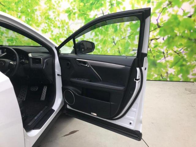 RX RX300Fスポーツ パノラマルーフ/保証書/純正 ナビ/プリクラッシュセーフティ/シートヒーター/パノラミックビューモニター/車線逸脱防止支援システム/シート 合皮/電動バックドア/ドライブレコーダー 前後 サンルーフ(20枚目)