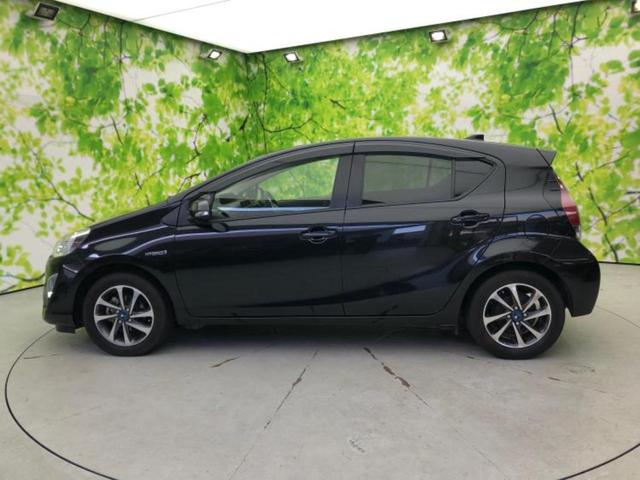 アクア S 新品タイヤ/保証書/EBD付ABS/横滑り防止装置/アイドリングストップ/エアバッグ 運転席/エアバッグ 助手席/衝突安全ボディ/アルミホイール 社外 15インチ/パワーウインドウ ワンオーナー(2枚目)