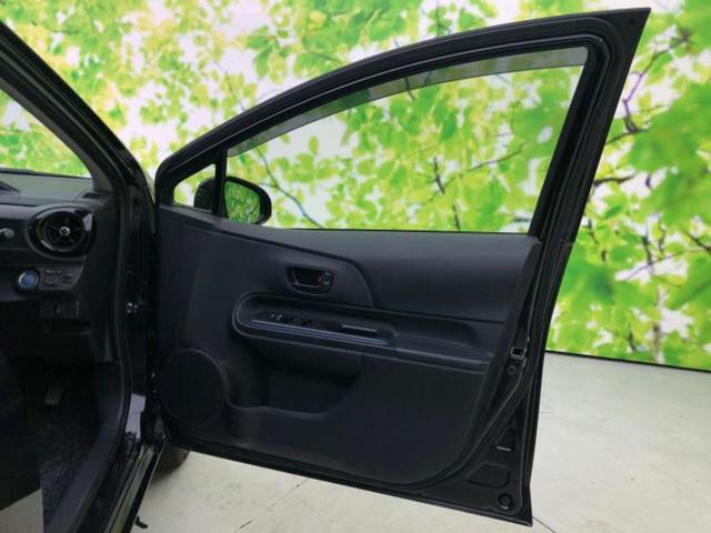 アクア S 新品タイヤ/保証書/EBD付ABS/横滑り防止装置/アイドリングストップ/エアバッグ 運転席/エアバッグ 助手席/衝突安全ボディ/アルミホイール 社外 15インチ/パワーウインドウ ワンオーナー(20枚目)