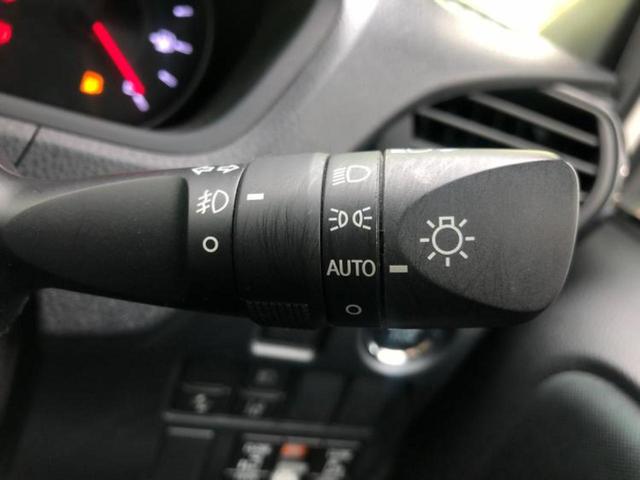 ヴォクシー ZSキラメキ2 新品タイヤ/保証書/純正 10インチ SDナビ/フリップダウンモニター 純正 12.1インチ/トヨタセーフティセンス/両側電動スライドドア/車線逸脱防止支援システム 衝突被害軽減システム バックカメラ(16枚目)