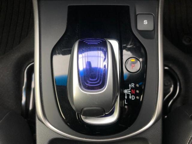 お車に合わせて無料保証以外にも、保証範囲、期間、距離を拡充させた有料保証もご用意しております！中古車の購入が初めてで不安・・・というお客様もご安心ください！