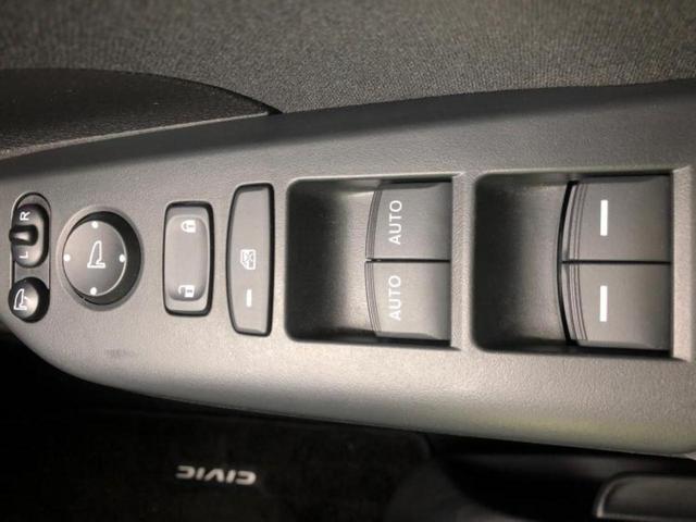 シビック ヒョウジュン 保証書/純正 SDナビ/ホンダセンシング/シートヒーター/車線逸脱防止支援システム/シート ハーフレザー/ドライブレコーダー 前後/ヘッドランプ LED/ETC/EBD付ABS/横滑り防止装置 記録簿(27枚目)