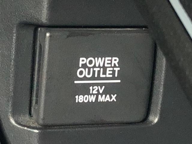 シビック ヒョウジュン 保証書/純正 SDナビ/ホンダセンシング/シートヒーター/車線逸脱防止支援システム/シート ハーフレザー/ドライブレコーダー 前後/ヘッドランプ LED/ETC/EBD付ABS/横滑り防止装置 記録簿(31枚目)