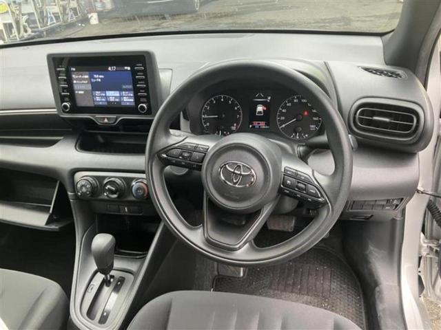 ヤリス X 新品タイヤ/保証書/ディスプレイオーディオ+ナビ/トヨタセーフティセンス/車線逸脱防止支援システム/Bluetooth接続/ETC/EBD付ABS/横滑り防止装置/クルーズコントロール バックカメラ(12枚目)