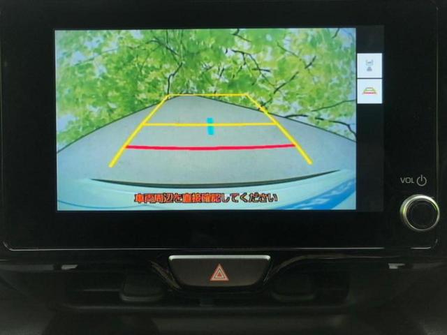 ヤリスクロス ハイブリッドＺウルバーノ　保証書／ディスプレイオーディオ＋ナビ８インチ／トヨタセーフティセンス／シートヒーター　前席／全方位モニター／車線逸脱防止支援システム／シート　ハーフレザー　衝突被害軽減システム　全周囲カメラ　ＥＴＣ（13枚目）