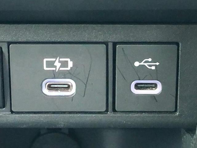 ヤリスクロス ハイブリッドＺウルバーノ　保証書／ディスプレイオーディオ＋ナビ８インチ／トヨタセーフティセンス／シートヒーター　前席／全方位モニター／車線逸脱防止支援システム／シート　ハーフレザー　衝突被害軽減システム　全周囲カメラ　ＥＴＣ（31枚目）