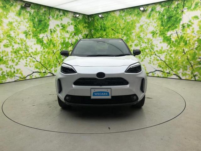 ヤリスクロス ハイブリッドＺウルバーノ　保証書／ディスプレイオーディオ＋ナビ８インチ／トヨタセーフティセンス／シートヒーター　前席／全方位モニター／車線逸脱防止支援システム／シート　ハーフレザー　衝突被害軽減システム　全周囲カメラ　ＥＴＣ（32枚目）