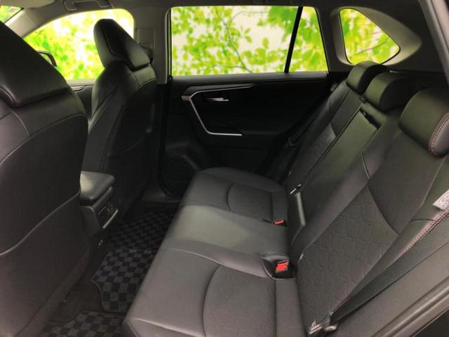 ＷＥＣＡＲＳでは各商談席に大型モニターをご用意しております！見やすい大画面でゆったりと全国の在庫をご覧いただけます！是非ご来店お待ちしております！