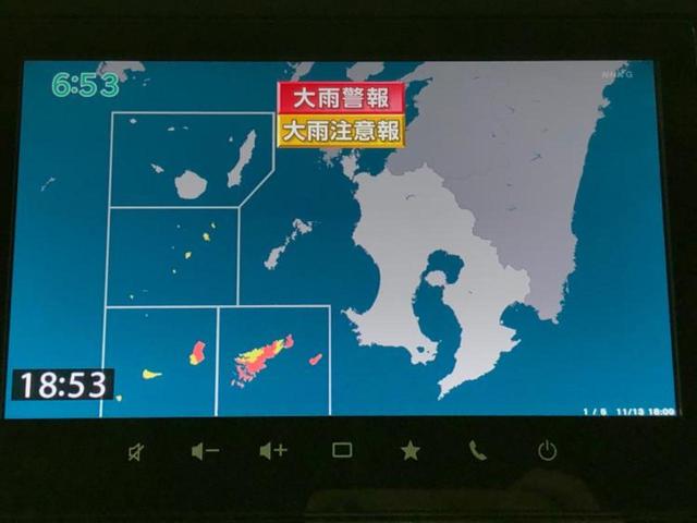 スペーシアカスタム ハイブリッドXSターボ 保証書/純正 9インチ SDナビ/デュアルカメラブレーキサポート(スズキ)/両側電動スライドドア/シートヒーター 前席/車線逸脱防止支援システム/シート ハーフレザー/ヘッドランプ LED ETC(12枚目)