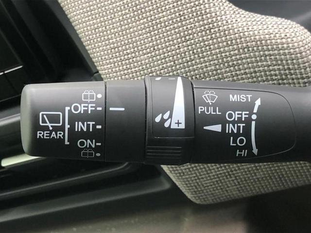 フリード eHEVエアー 保証書/純正 8インチ ナビ/ホンダセンシング/両側電動スライドドア/車線逸脱防止支援システム/登録済未使用車/ヘッドランプ LED/USBジャック/Bluetooth接続/EBD付ABS 禁煙車(17枚目)