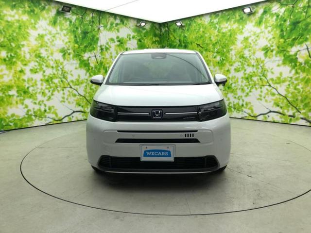 フリード ｅＨＥＶエアー　保証書／純正　８インチ　ナビ／ホンダセンシング／両側電動スライドドア／車線逸脱防止支援システム／登録済未使用車／ヘッドランプ　ＬＥＤ／ＵＳＢジャック／Ｂｌｕｅｔｏｏｔｈ接続／ＥＢＤ付ＡＢＳ　禁煙車（31枚目）