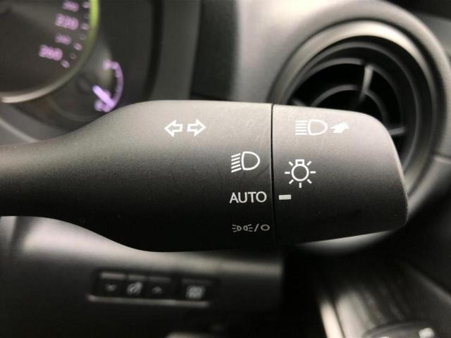 ＩＳ ＩＳ３００ｈバージョンＬ　新品タイヤ／サンルーフ／保証書／純正　ＳＤナビ／プリクラッシュセーフティ／シートヒーター／パノラミックビューモニター／車線逸脱防止支援システム／シート　フルレザー／ドライブレコーダー　社外　革シート（16枚目）