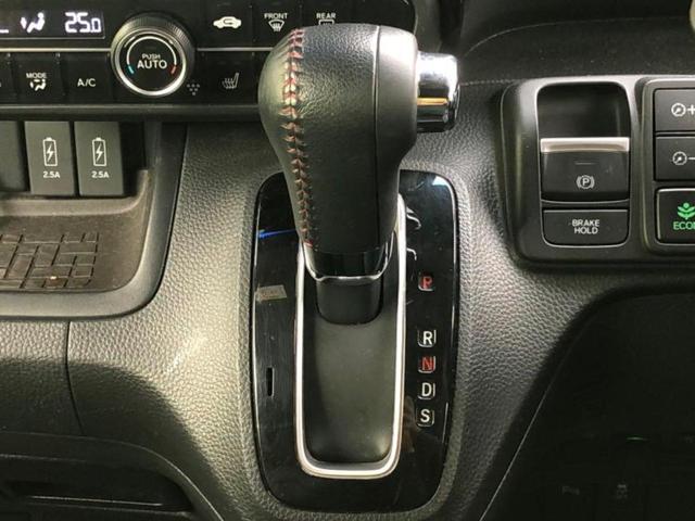 Ｎ－ＢＯＸカスタム Ｌ・ターボ　保証書／社外　１１インチ　ＳＤナビ／ホンダセンシング／両側電動スライドドア／シートヒーター　前席／車線逸脱防止支援システム／シート　フルレザー／ドライブレコーダー　前後／ヘッドランプ　ＬＥＤ　革シート（18枚目）