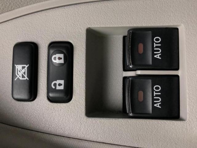 ｉＱ １３０Ｇ　新品タイヤ／社外　ナビ／ヘッドランプ　ＨＩＤ／ＥＴＣ／ＥＢＤ付ＡＢＳ／横滑り防止装置／フルセグＴＶ／エアバッグ　運転席／エアバッグ　助手席／エアバッグ　サイド／アルミホイール　社外　１６インチ（23枚目）