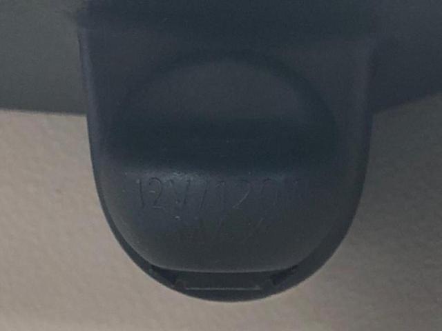 シエンタ ハイブリッドG 保証書/社外 SDナビ/両側電動スライドドア/ヘッドランプ HID/Bluetooth接続/ETC/EBD付ABS/横滑り防止装置/アイドリングストップ/バックモニター/フルセグTV/DVD(31枚目)