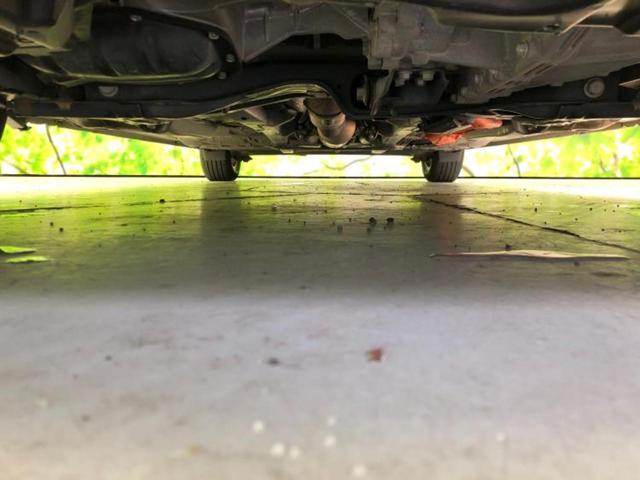 シエンタ ハイブリッドG 保証書/社外 SDナビ/両側電動スライドドア/ヘッドランプ HID/Bluetooth接続/ETC/EBD付ABS/横滑り防止装置/アイドリングストップ/バックモニター/フルセグTV/DVD(35枚目)