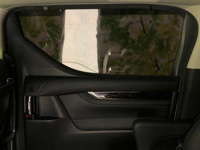 アルファード Ｓ　Ｃパッケージ　保証書／ディスプレイオーディオ／フリップダウンモニター　純正　１２．１インチ／デジタルインナーミラー／トヨタセーフティセンス／両側電動スライドドア／シートヒーター　前席／車線逸脱防止支援システム（23枚目）