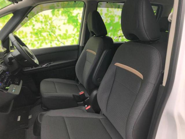 セレナ ｅパワーハイウェイスターＶ　新品タイヤ／エアロ／保証書／純正　メモリーナビ／インテリジェントルームミラー／エマージェンシーブレーキ／両側電動スライドドア／アラウンドビューモニター／車線逸脱防止支援システム　衝突被害軽減システム（7枚目）