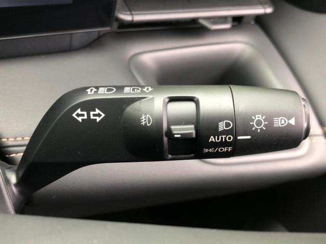 セレナ ｅパワーハイウェイスターＶ　新品タイヤ／エアロ／保証書／純正　メモリーナビ／インテリジェントルームミラー／エマージェンシーブレーキ／両側電動スライドドア／アラウンドビューモニター／車線逸脱防止支援システム　衝突被害軽減システム（16枚目）