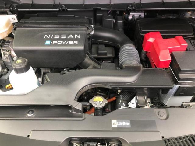 セレナ ｅパワーハイウェイスターＶ　新品タイヤ／エアロ／保証書／純正　メモリーナビ／インテリジェントルームミラー／エマージェンシーブレーキ／両側電動スライドドア／アラウンドビューモニター／車線逸脱防止支援システム　衝突被害軽減システム（47枚目）