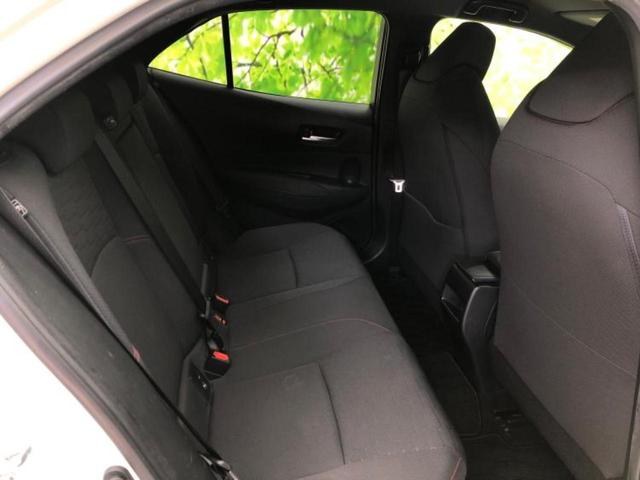 カローラスポーツ ハイブリッドＧ　Ｚ　新品タイヤ／保証書／純正　９インチ　ＳＤナビ／トヨタセーフティセンス／車線逸脱防止支援システム／ドライブレコーダー　社外／ヘッドランプ　ＬＥＤ／Ｂｌｕｅｔｏｏｔｈ接続／ＥＴＣ／ＥＢＤ付ＡＢＳ　ドラレコ（5枚目）