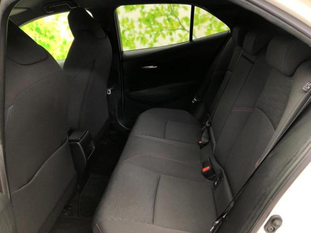 カローラスポーツ ハイブリッドＧ　Ｚ　新品タイヤ／保証書／純正　９インチ　ＳＤナビ／トヨタセーフティセンス／車線逸脱防止支援システム／ドライブレコーダー　社外／ヘッドランプ　ＬＥＤ／Ｂｌｕｅｔｏｏｔｈ接続／ＥＴＣ／ＥＢＤ付ＡＢＳ　ドラレコ（7枚目）