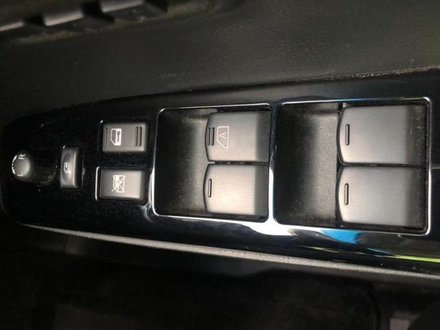 エルグランド ハイウェイスタープレミアム 新品タイヤ/保証書/純正 10インチ SDナビ/フリップダウンモニター 純正 11.5インチ/インテリジェントルームミラー/両側電動スライドドア/シートヒーター/シート フルレザー 革シート ETC(28枚目)