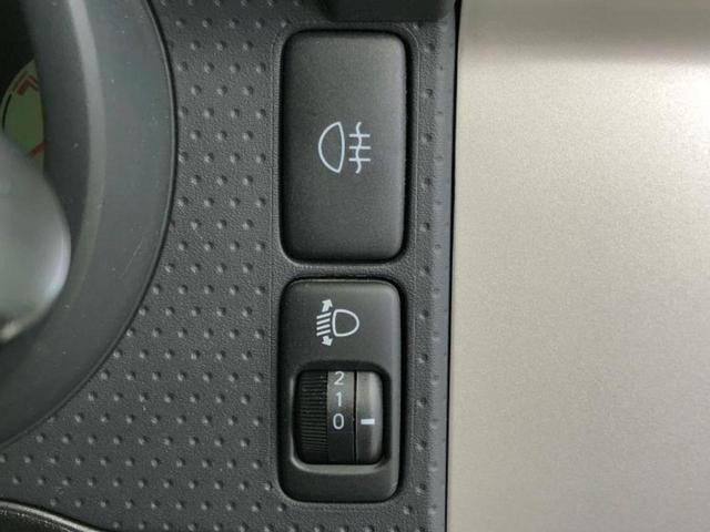 ＦＪクルーザー ４ＷＤヒョウジュン　ディスプレイオーディオ１０インチ／ヘッドランプ　ＨＩＤ／Ｂｌｕｅｔｏｏｔｈ接続／ＥＴＣ／ＥＢＤ付ＡＢＳ／横滑り防止装置／バックモニター／エアバッグ　運転席／エアバッグ　助手席　バックカメラ　４ＷＤ（16枚目）