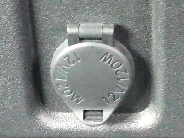 ＦＪクルーザー ４ＷＤヒョウジュン　ディスプレイオーディオ１０インチ／ヘッドランプ　ＨＩＤ／Ｂｌｕｅｔｏｏｔｈ接続／ＥＴＣ／ＥＢＤ付ＡＢＳ／横滑り防止装置／バックモニター／エアバッグ　運転席／エアバッグ　助手席　バックカメラ　４ＷＤ（21枚目）