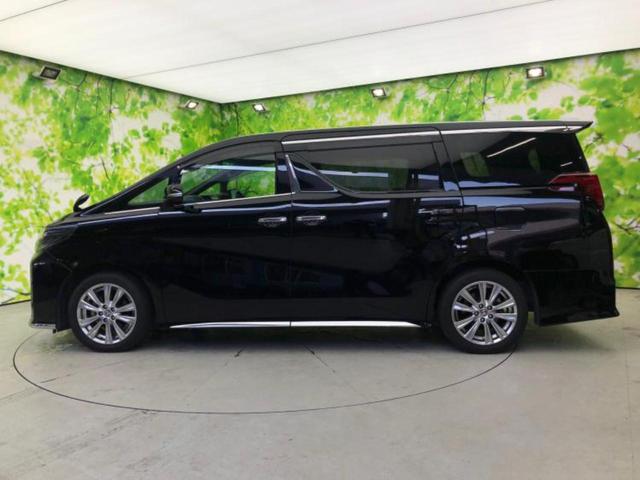 アルファード Ｓタイプゴールド　新品タイヤ／ディスプレイオーディオ＋ナビ９インチ／フリップダウンモニター　純正　１２．１インチ／トヨタセーフティセンス／両側電動スライドドア／車線逸脱防止支援システム／シート　ハーフレザー　ＤＶＤ再生（2枚目）